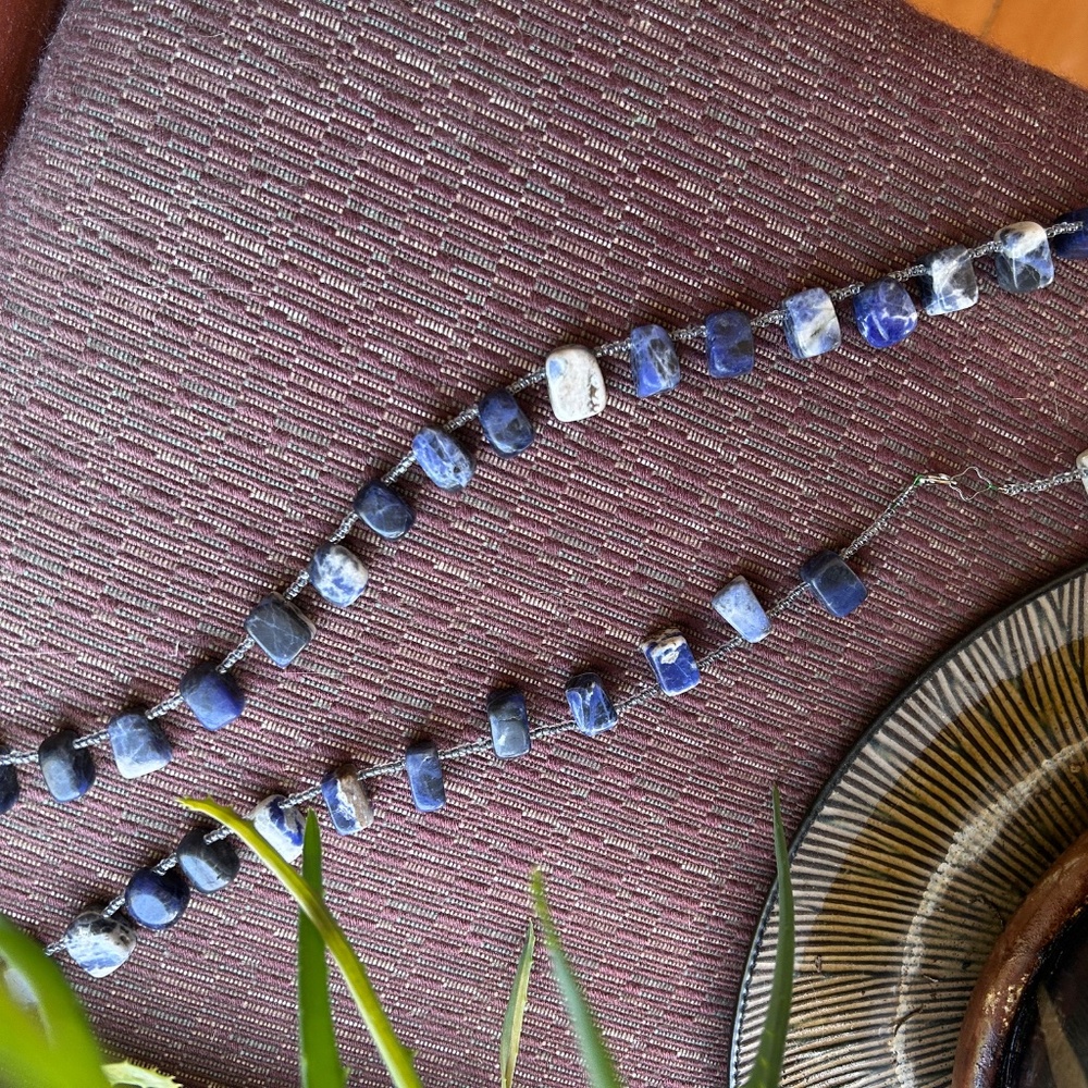 Vintage lapis necklace